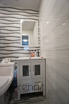 Rented by Rennit Inc. | media 24