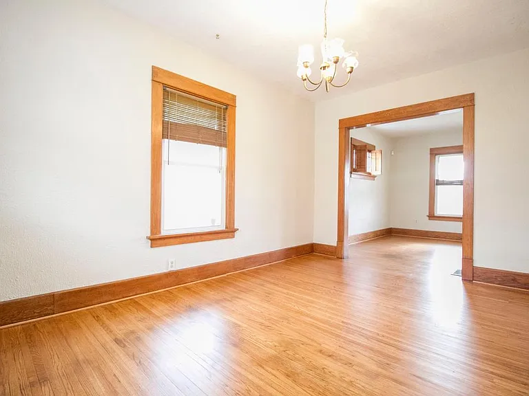 902 Dryden Dr — Photo 5