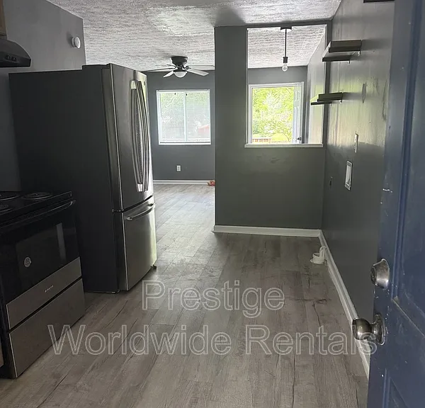4125 Sandfort Rd #D — Photo 4
