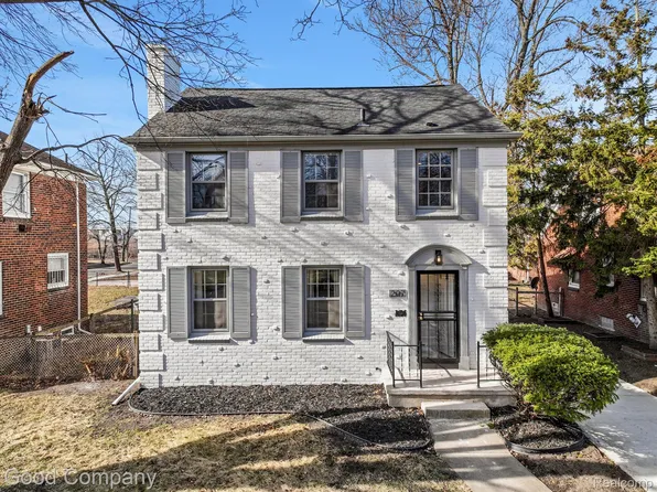 207 Riverside Dr, Detroit, MI 48215