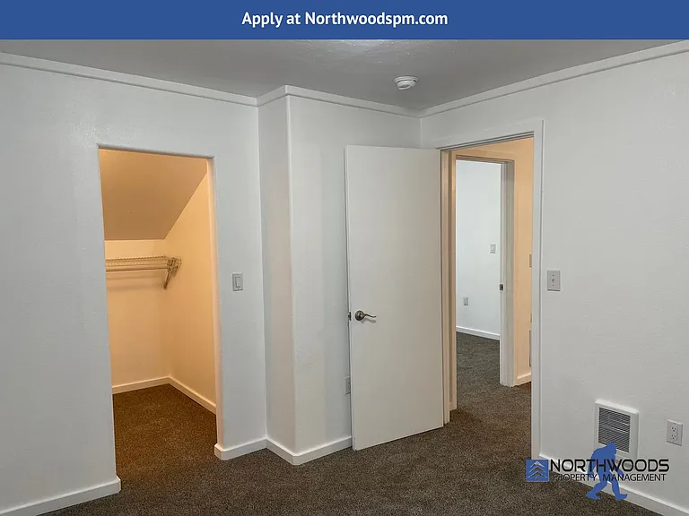 313 S Oakdale Ave — Photo 13
