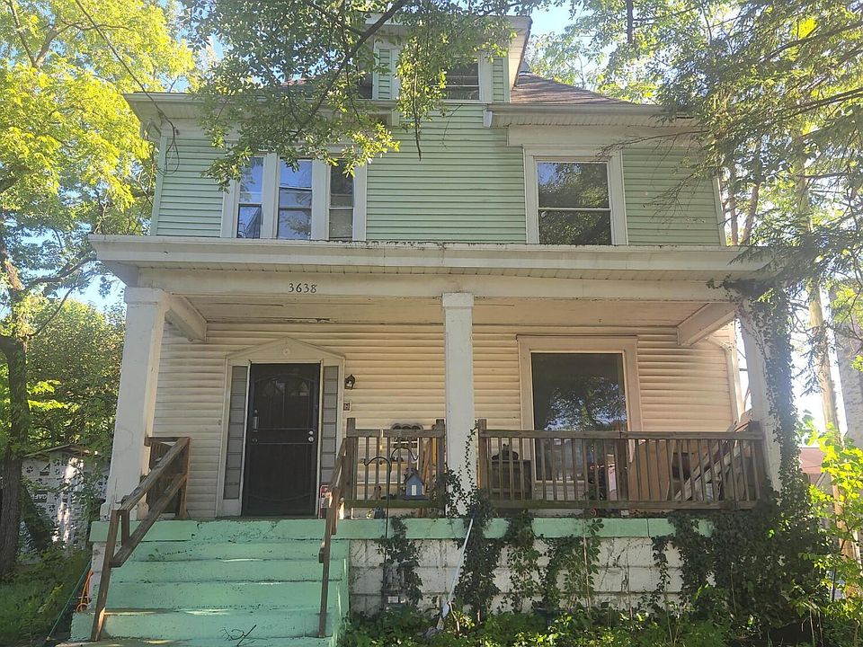 1st image of 3638 River Park Dr