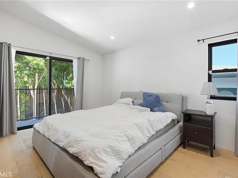 17713 Bullock St — Photo 29