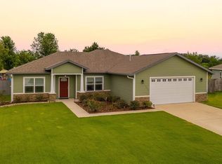 22880 NW 5th Pl, Newberry, FL 32669