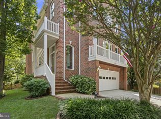 6422 Wood Haven Rd, Alexandria, VA 22307