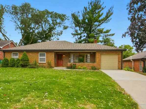 6564 Colby Ave, Windsor Heights, IA 50324