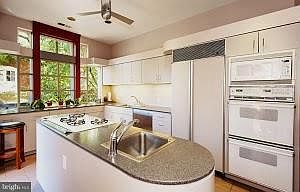 4th image of 1312 R St NW APT B