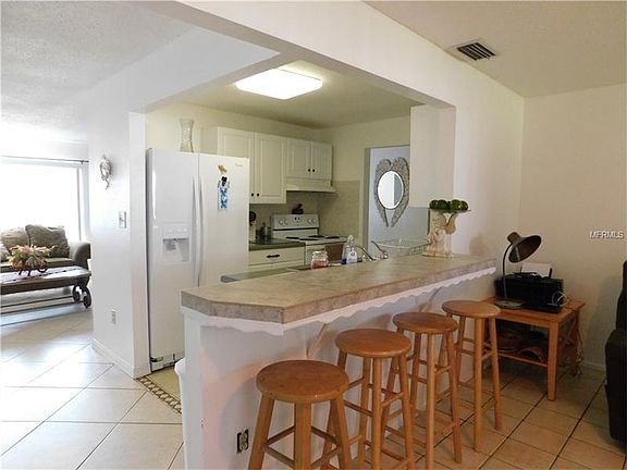 4th image of 3132 Pellam Blvd