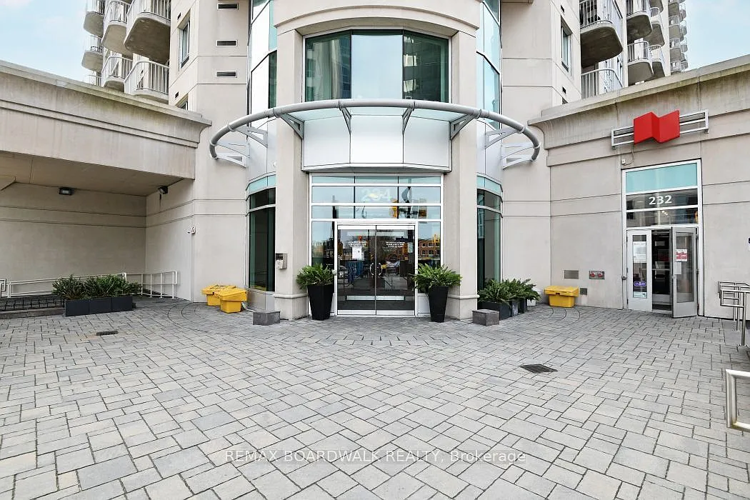 2 bed, $2,800 — Photo 2