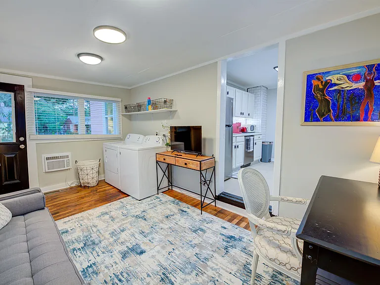 322 S Kilbourne Rd — Photo 14