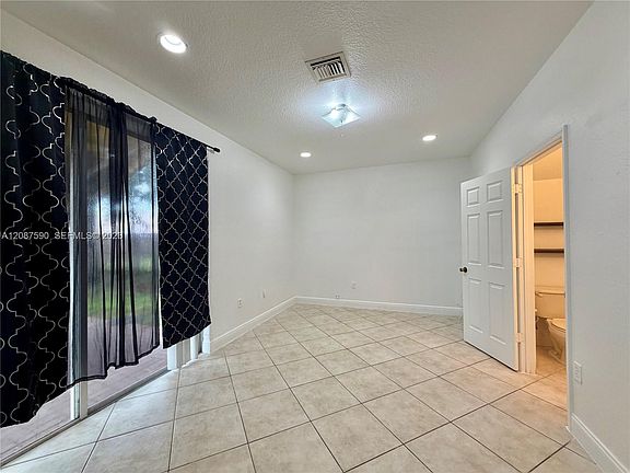 4th image of 1548 SE 20th Ter