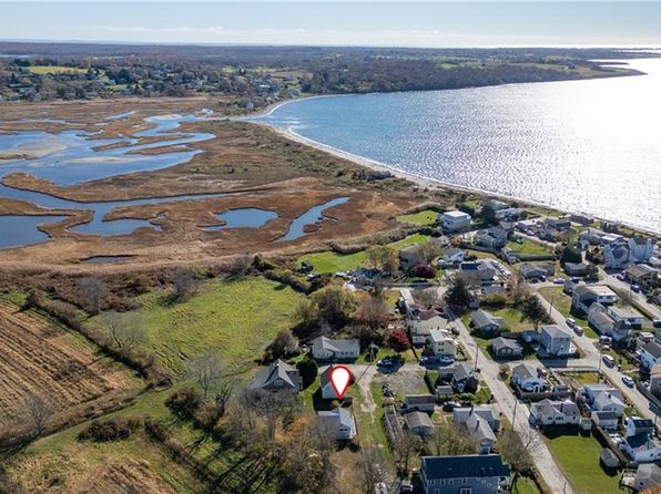 56 Grace St, Tiverton, RI 02878