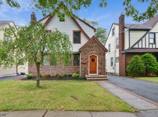 16 Ferncliff Rd, Bloomfield, NJ 07003