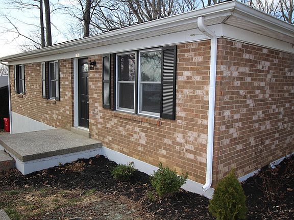 3rd image of 106 Highwood Dr