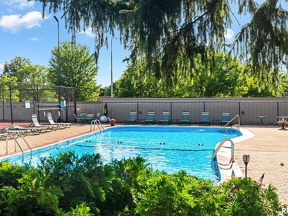 4th image of 7133 N Terra Vista Dr #201