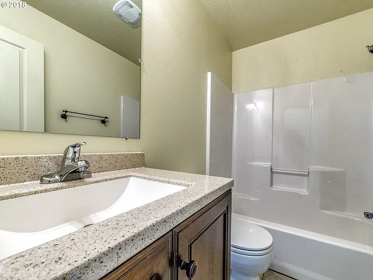 6679 NE 13th Ave #B — Photo 9