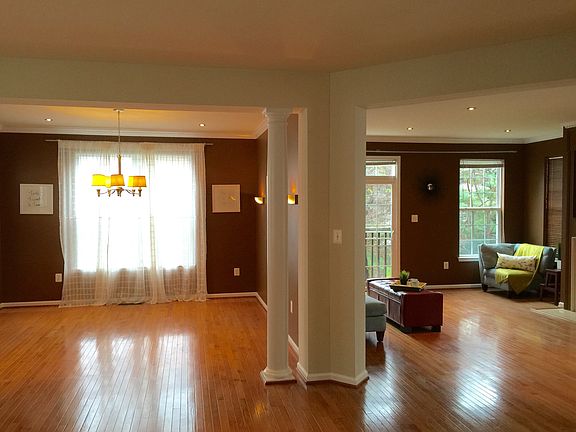 View from Front Entrance into DRm&FRm