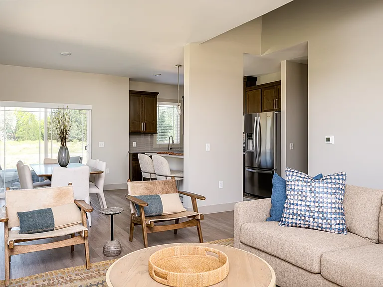 Tidewater Townhomes | Living Room