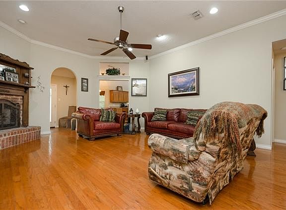 5th image of 3801 Park Oaks Ct