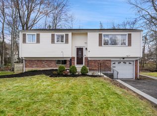 46 Regent Ct, Stamford, CT 06907
