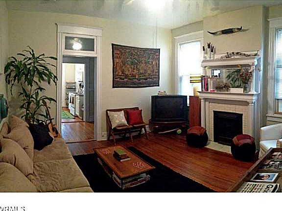 4th image of 2420 Grove Ave