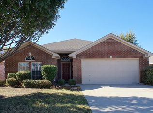 8617 Stetson Dr, Fort Worth, TX 76244