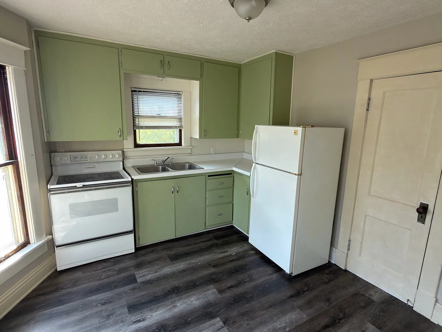 1 bed, 500 sqft, $550 — Photo 3