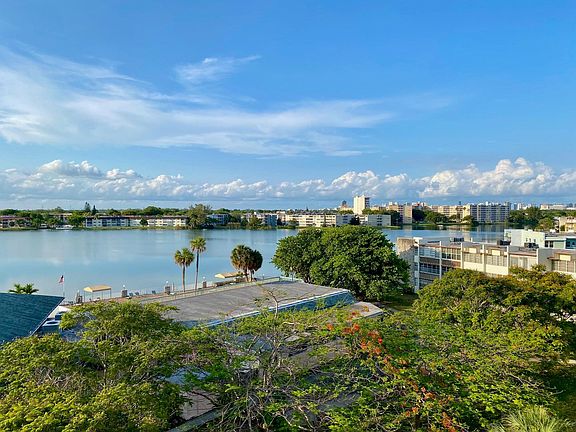 2nd image of 1401 NE Miami Gardens Drive #690