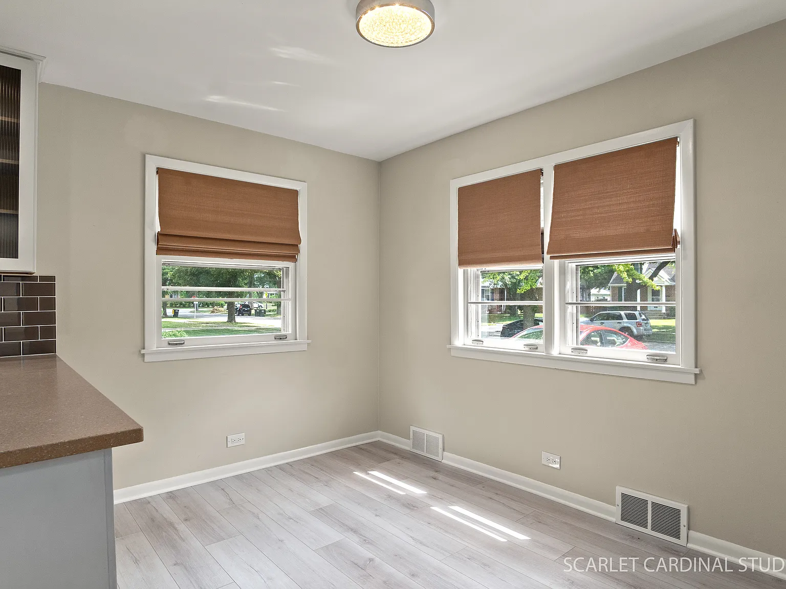 4 bed, 2058 sqft, $4,200 — Photo 4