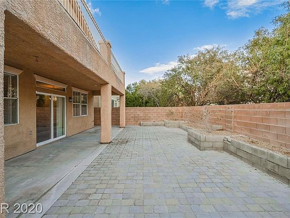 3rd image of 10816 Valencia Hills St