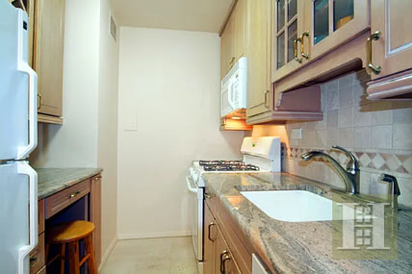 Sold by Halstead Real Estate | media 22