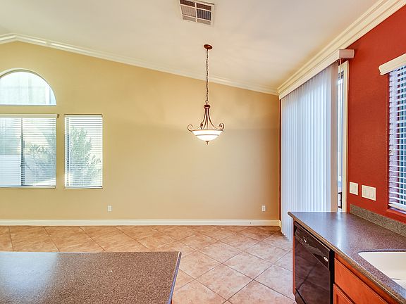 5th image of 3621 Lakeside Villas Ave