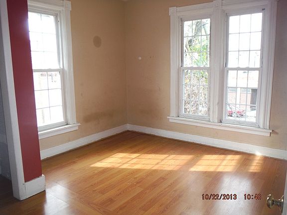 5th image of 303 N 5th Ave #1