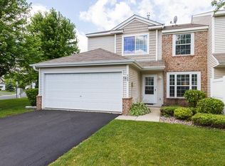 340 Wilderness Dr, Chaska, MN 55318