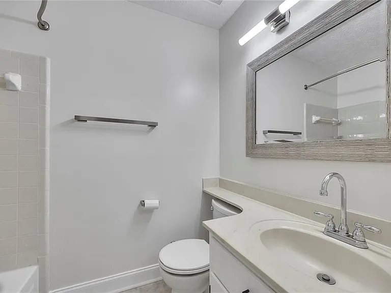 635 Anderson Walk — Photo 22