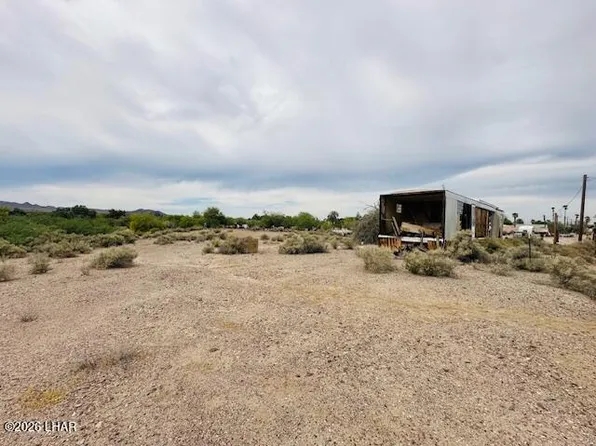 28008 Rainbow Ave, Bouse, AZ 85325
