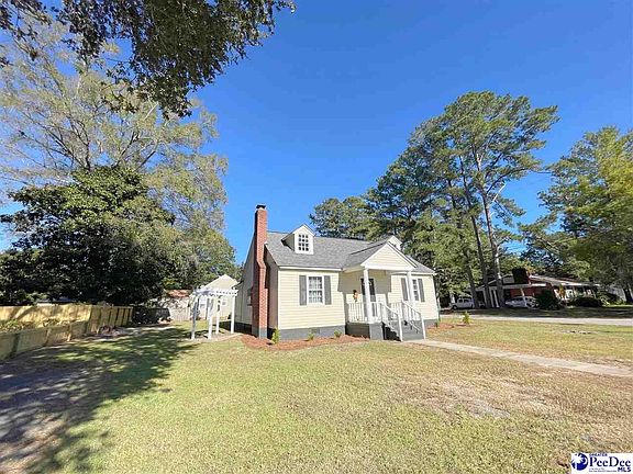 2nd image of 510 Beverly Dr