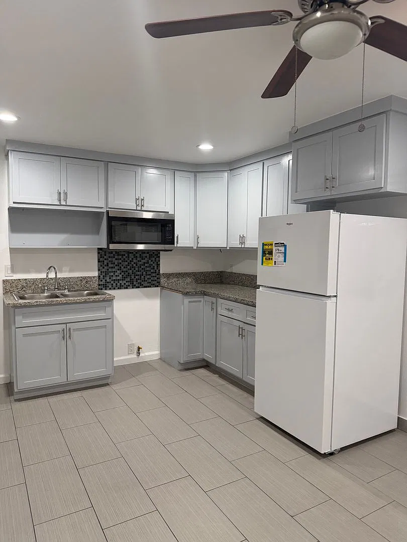 8677 Dearborn Ave — Photo 2