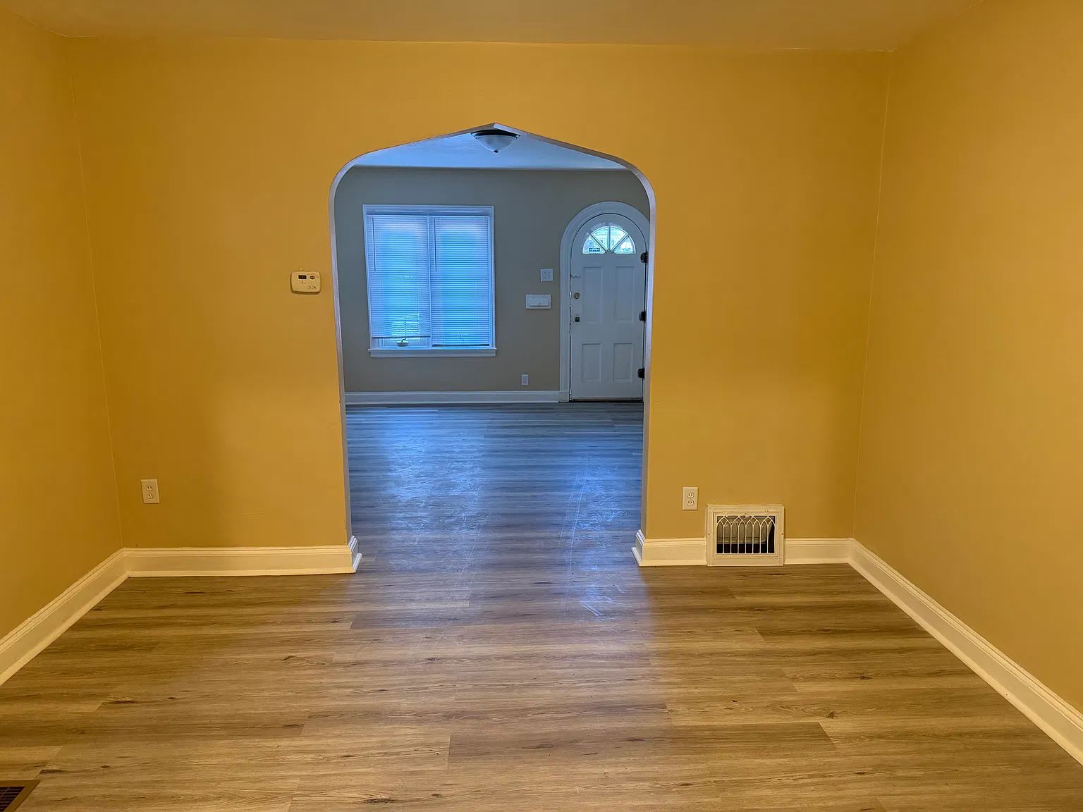 2 bed, 1250 sqft, $1,450 — Photo 3