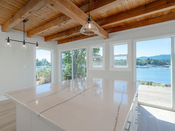 4th image of 5492 Deep Bay Dr