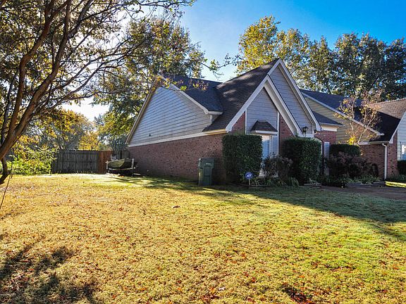 2nd image of 7474 Overlook Dr