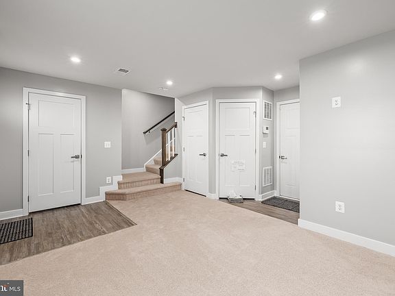 5th image of 11371 Willow Green Cir