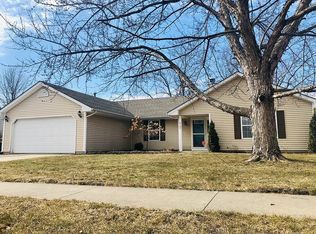 2707 Somerset Dr, Urbana, IL 61802