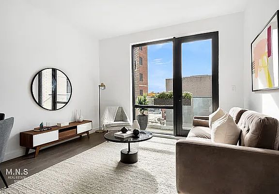 3rd image of 107-06 Queens Blvd #6E