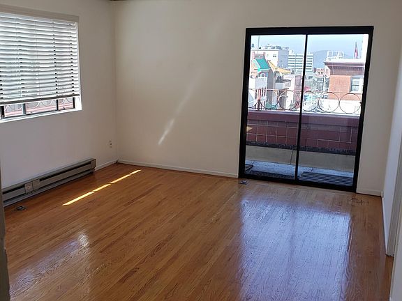 2nd image of 738 Stockton St APT 6A