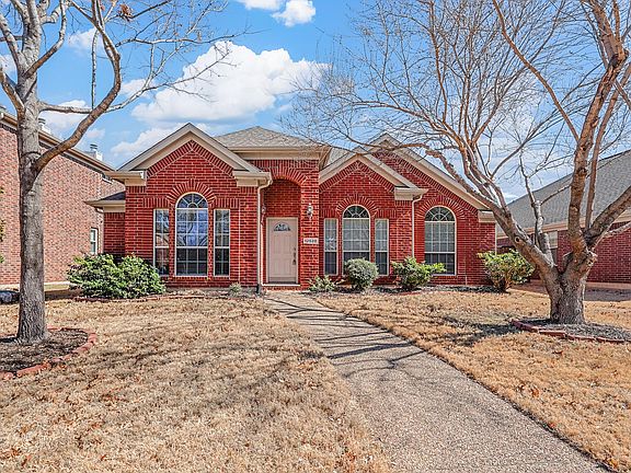 2nd image of 12520 Hawk Creek Dr