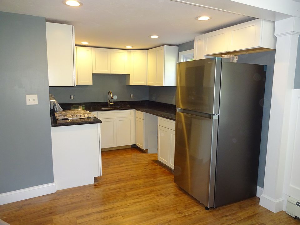 2nd image of 7 Hazel Ave