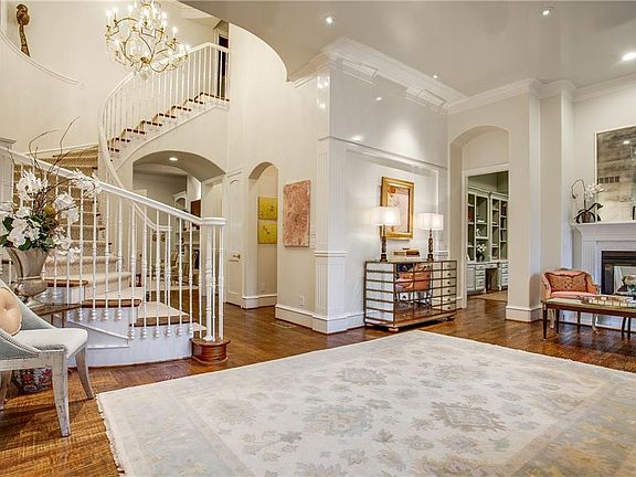 4th image of 3825 Wentwood Dr