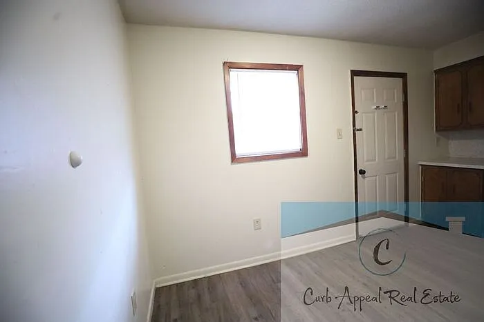 2208 Sybel Cv #2 — Photo 9