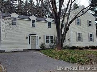 39 Cook St, Washington Depot, CT 06794